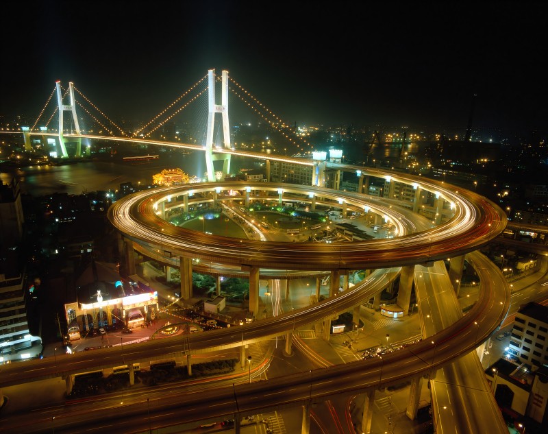 Công ty TNHH Công nghệ quang điện Fushuo Thâm Quyến nhận bằng sáng chế cho bộ đổi nguồn cải tiến dùng cho điện
